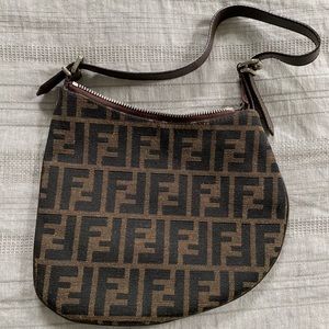 FENDI SHOULDER BAG